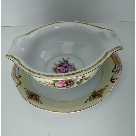 Vintage Maruichi MRU2 Pink Floral Gravy Boat w Attached Underplate, Post WII - Picture 6 of 11
